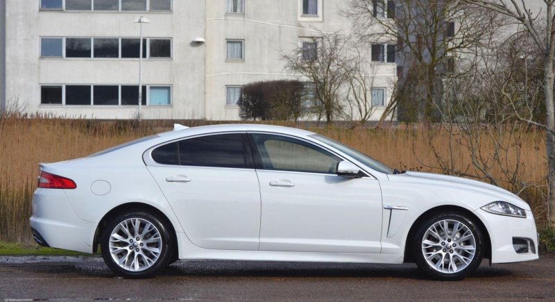 JAGUAR XF