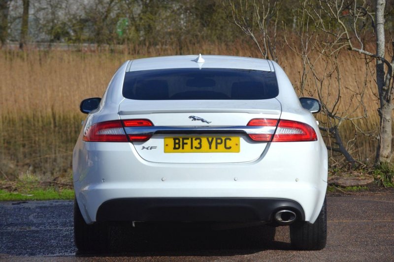 JAGUAR XF