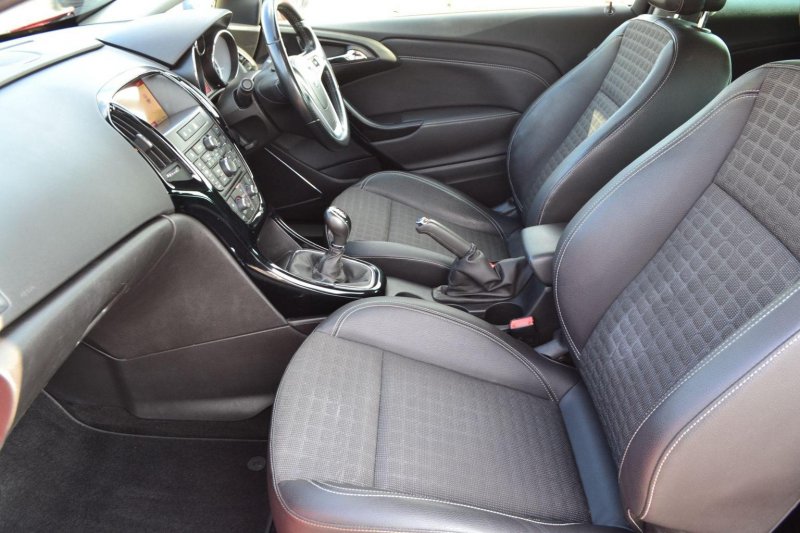 VAUXHALL ASTRA GTC