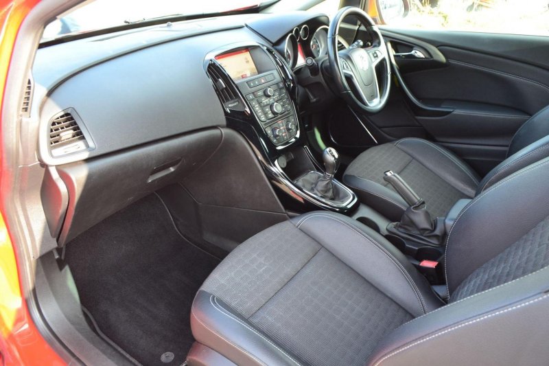 VAUXHALL ASTRA GTC
