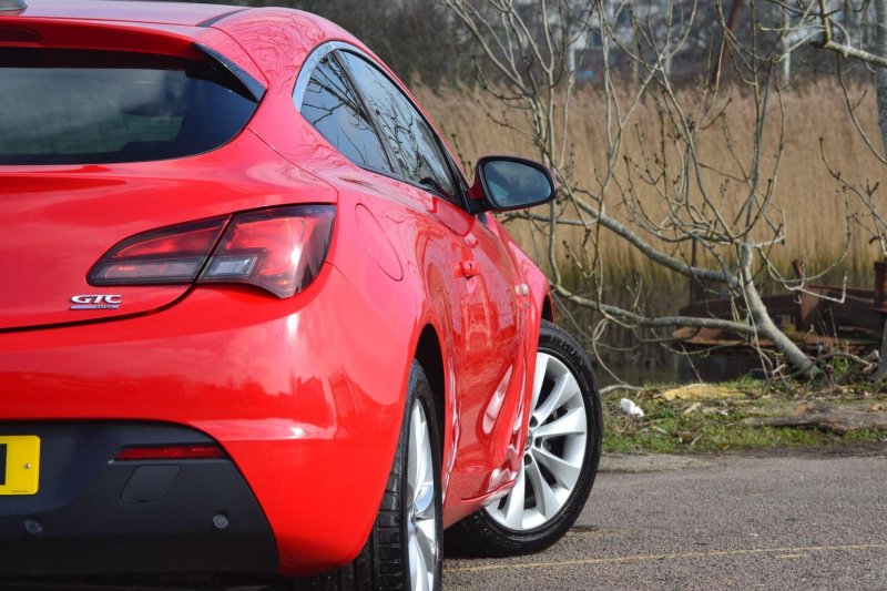 VAUXHALL ASTRA GTC