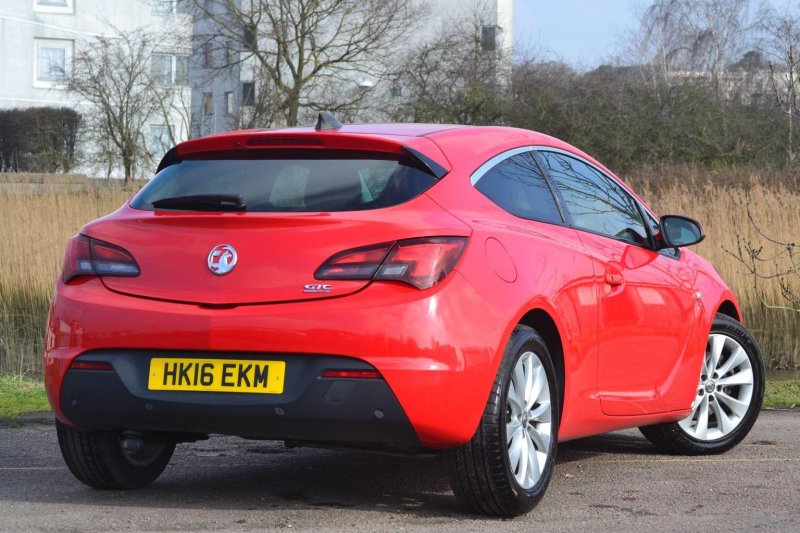 View VAUXHALL ASTRA GTC 1.6 CDTi ecoFLEX SRi Euro 6 (s/s) 3dr