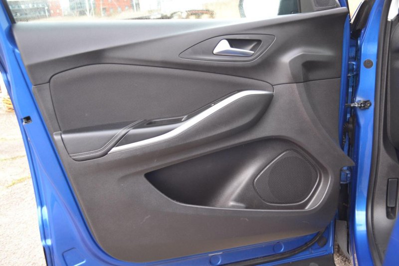 VAUXHALL GRANDLAND X