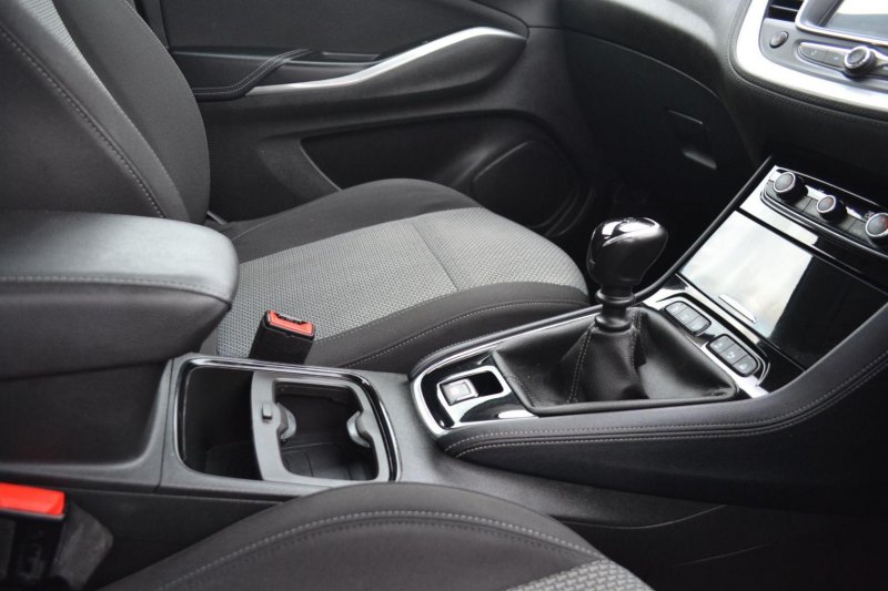 VAUXHALL GRANDLAND X
