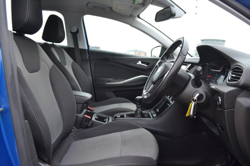 VAUXHALL GRANDLAND X