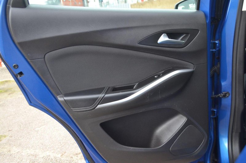 VAUXHALL GRANDLAND X