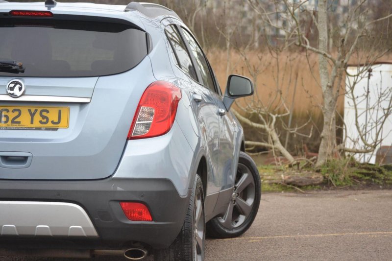 VAUXHALL MOKKA