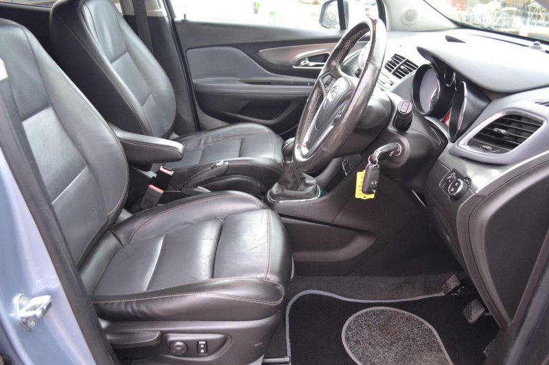 VAUXHALL MOKKA