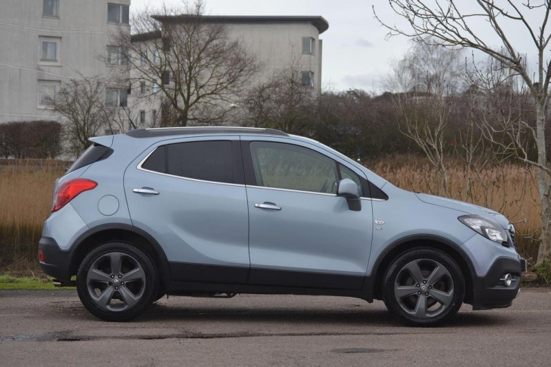 VAUXHALL MOKKA