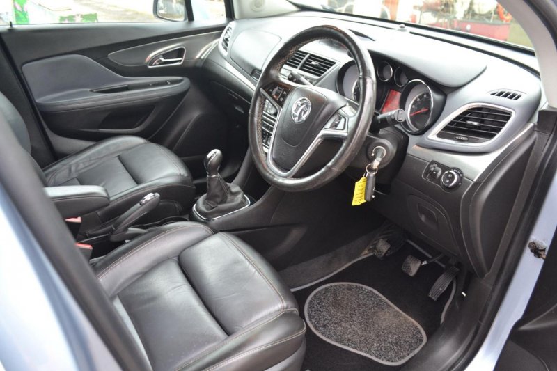 VAUXHALL MOKKA