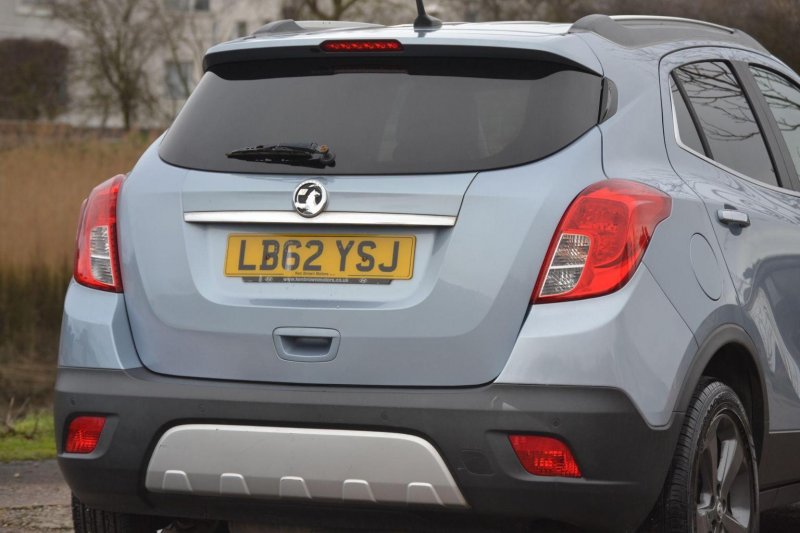 VAUXHALL MOKKA