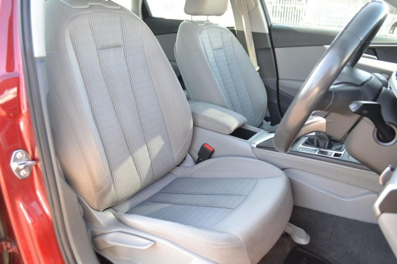 AUDI A4 AVANT