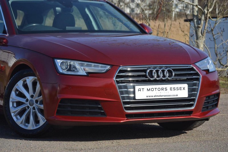 AUDI A4 AVANT