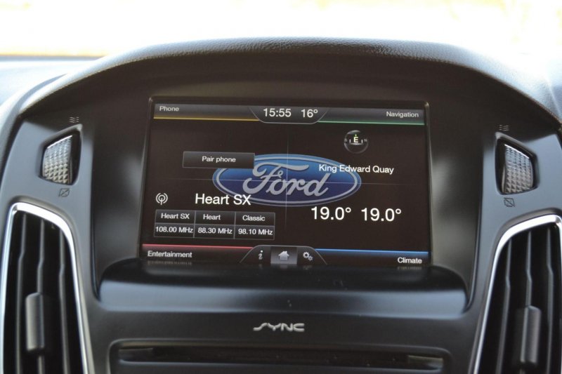FORD FOCUS