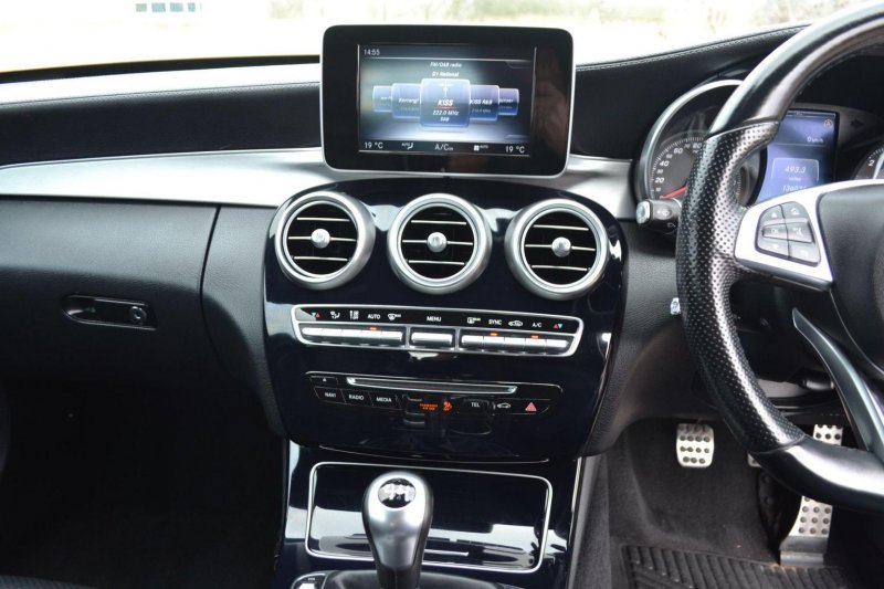 MERCEDES-BENZ C CLASS