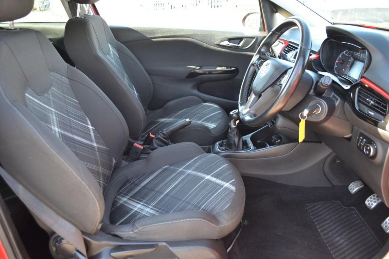 VAUXHALL CORSA