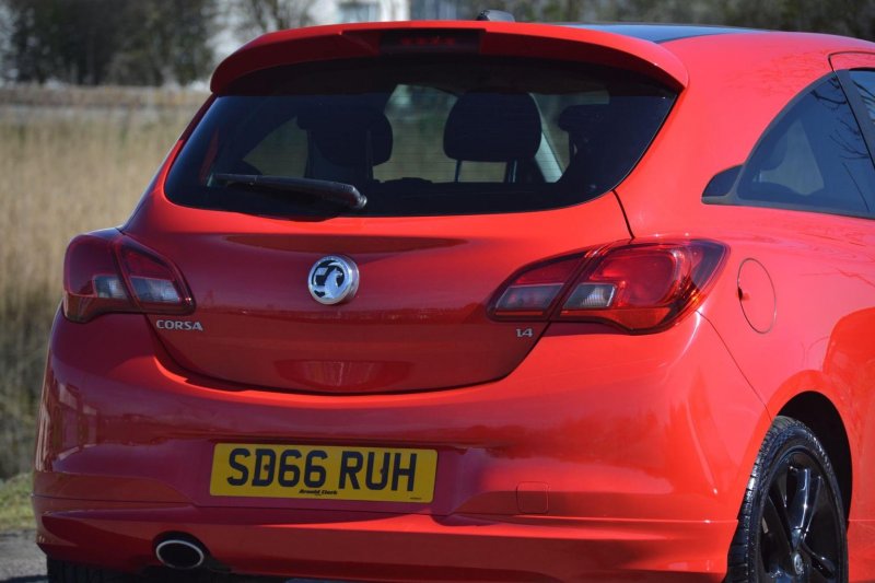 VAUXHALL CORSA