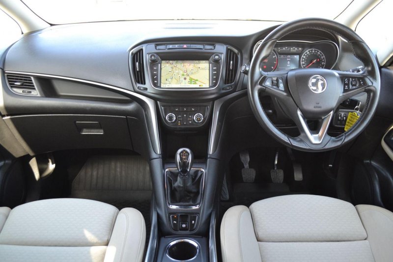 View VAUXHALL ZAFIRA TOURER 1.4i Turbo Tech Line Euro 6 5dr