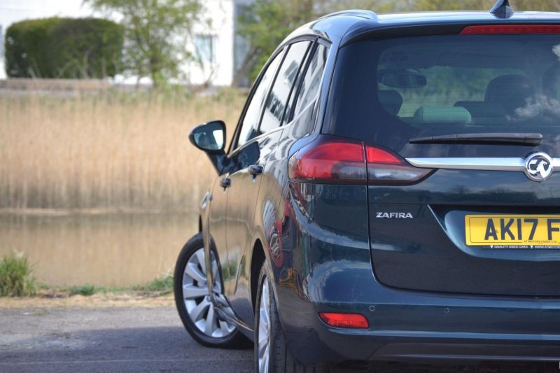 VAUXHALL ZAFIRA TOURER