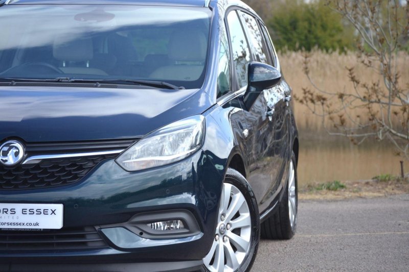 VAUXHALL ZAFIRA TOURER