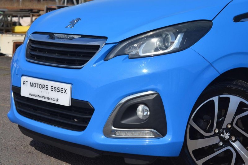 PEUGEOT 108
