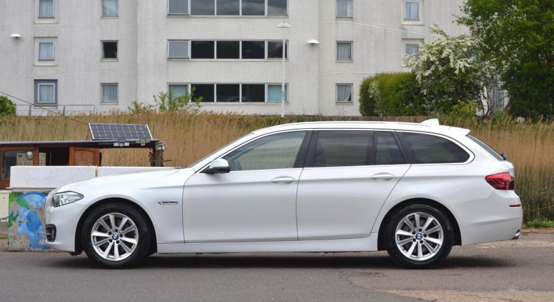 BMW 5 SERIES