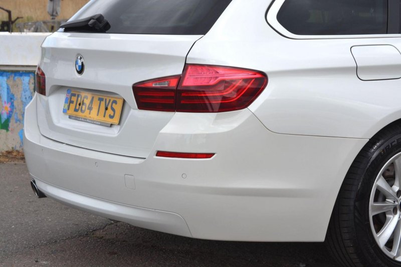 BMW 5 SERIES
