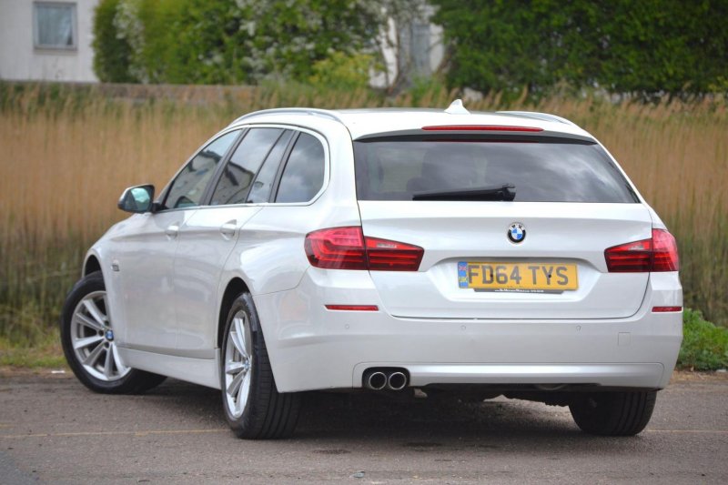 BMW 5 SERIES