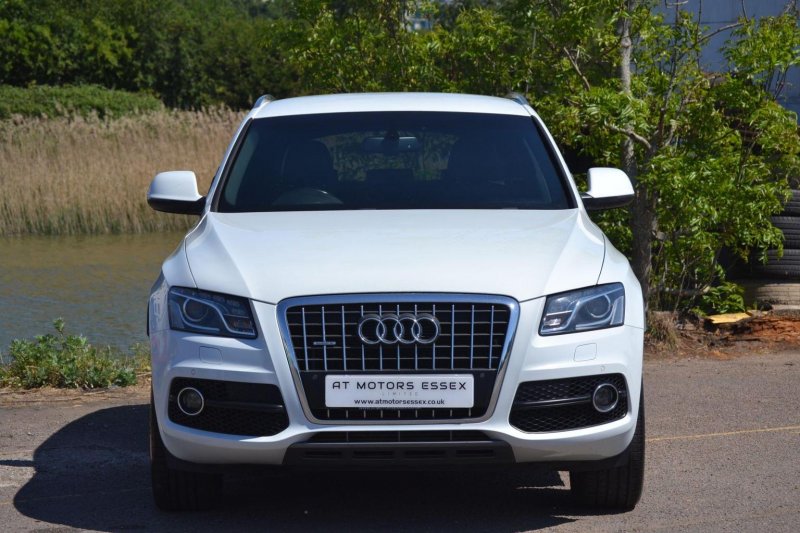 View AUDI Q5 2.0 TDI S line Plus S Tronic quattro Euro 5 5dr