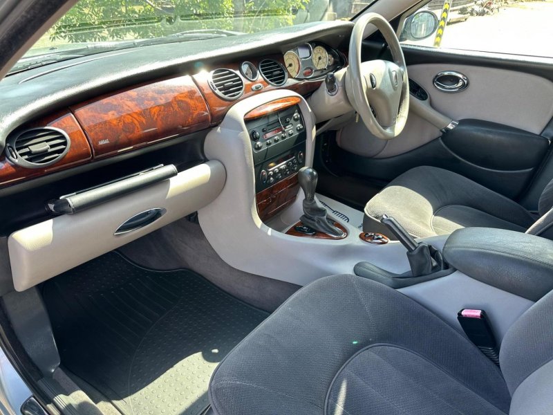 ROVER 75