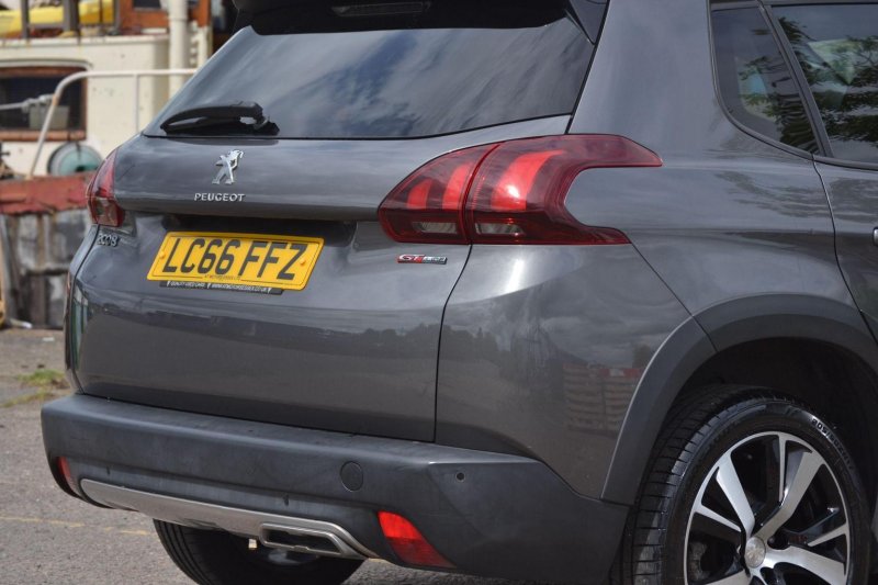 PEUGEOT 2008
