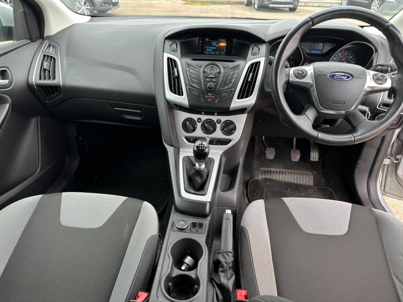 View FORD FOCUS 1.0T EcoBoost Zetec Euro 5 (s/s) 5dr