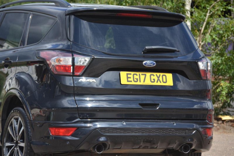 FORD KUGA