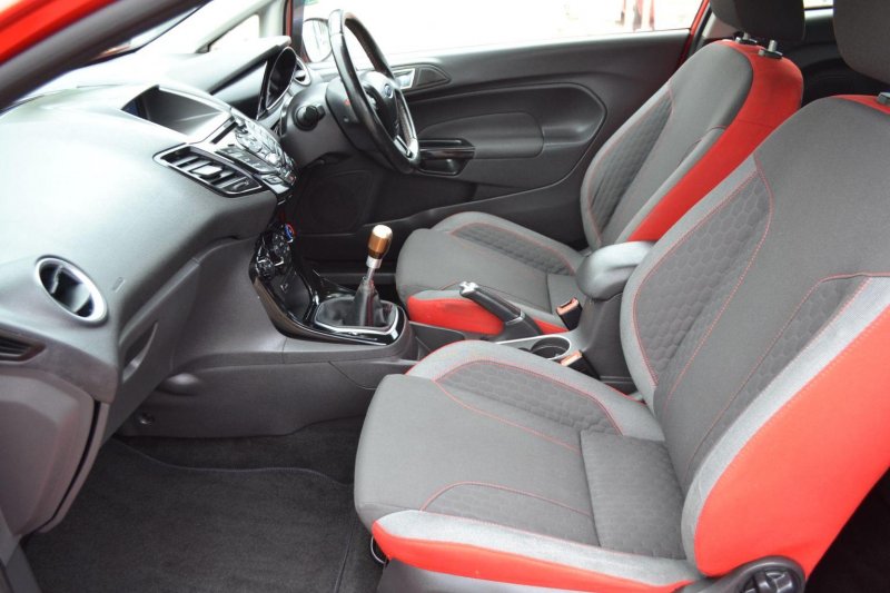 FORD FIESTA
