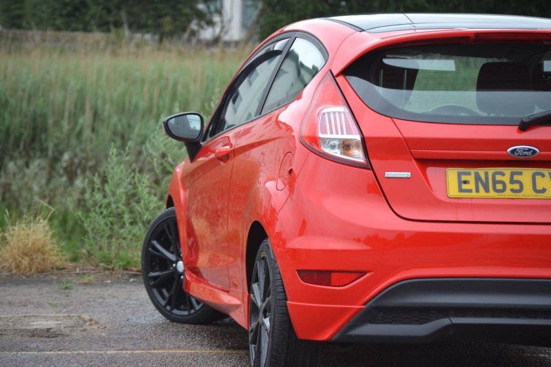 FORD FIESTA