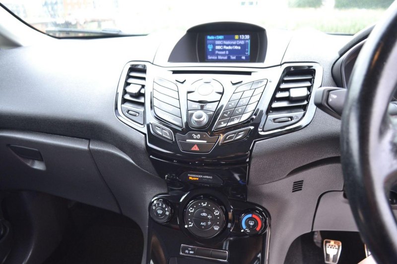 FORD FIESTA