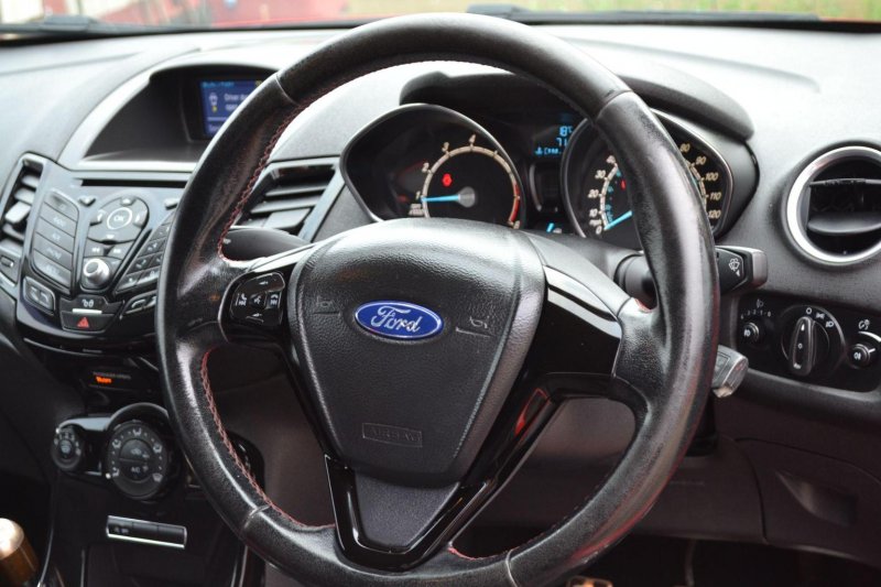 FORD FIESTA