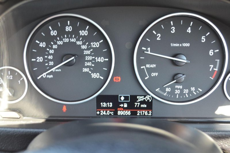 BMW 3 SERIES