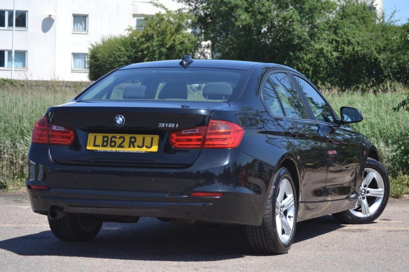 View BMW 3 SERIES 1.6 316i SE Euro 5 (s/s) 4dr
