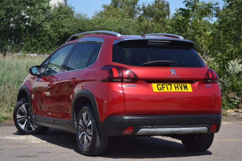 View PEUGEOT 2008 1.2 PureTech Allure Euro 6 5dr