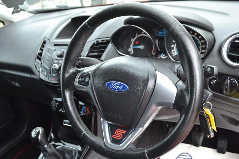FORD FIESTA