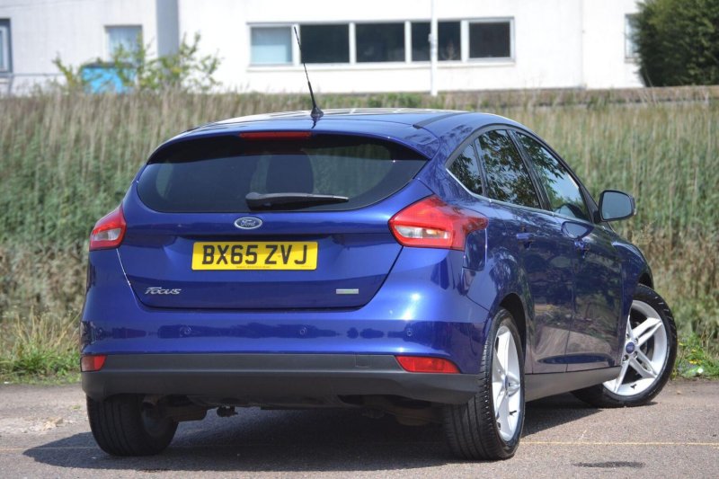 FORD FOCUS
