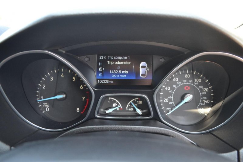 FORD FOCUS