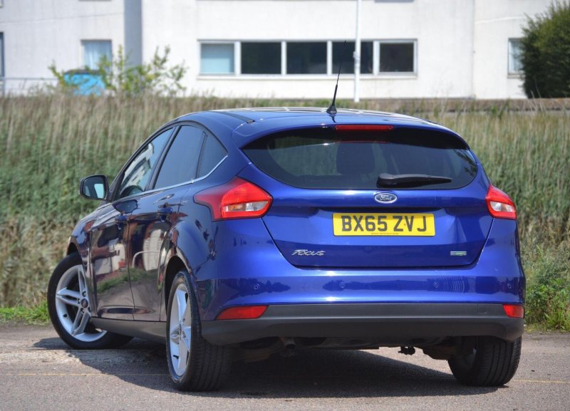 FORD FOCUS