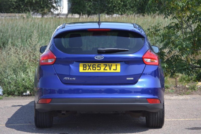 FORD FOCUS