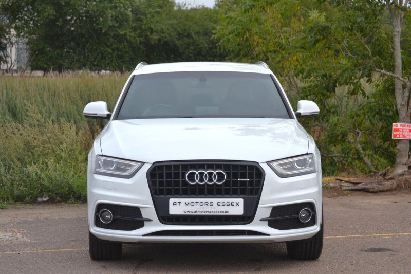 View AUDI Q3 2.0 TDI S line S Tronic quattro Euro 5 (s/s) 5dr