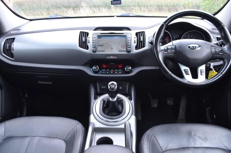 View KIA SPORTAGE 1.7 CRDi EcoDynamics 3 2WD Euro 6 (s/s) 5dr