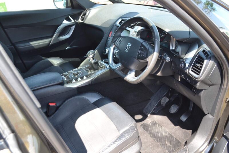 View CITROEN DS5 2.0 HDi DStyle Euro 5 5dr
