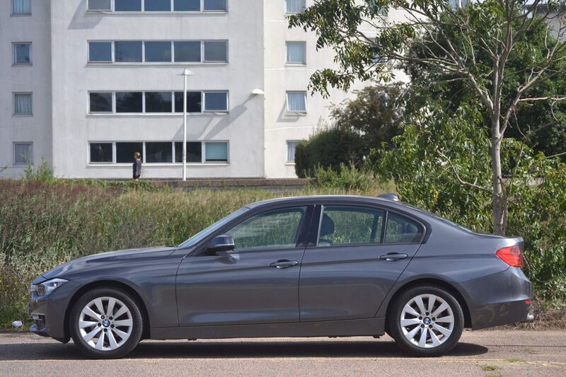 BMW 3 SERIES